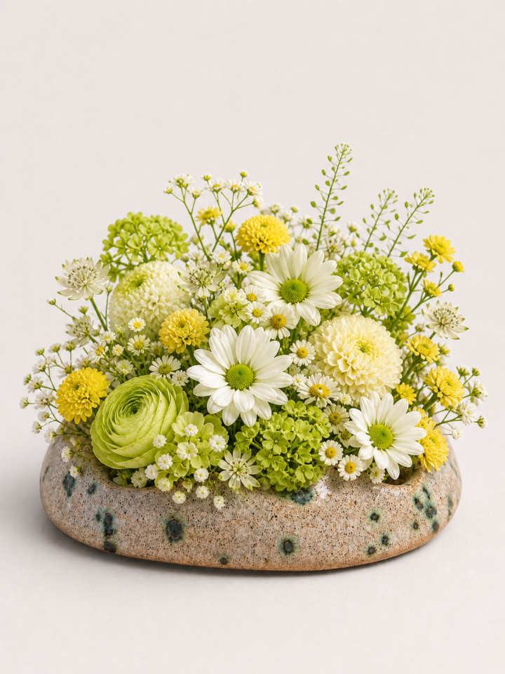 El Yapımı Çok Delikli Seramik Çiçeklik (Flower Frog)