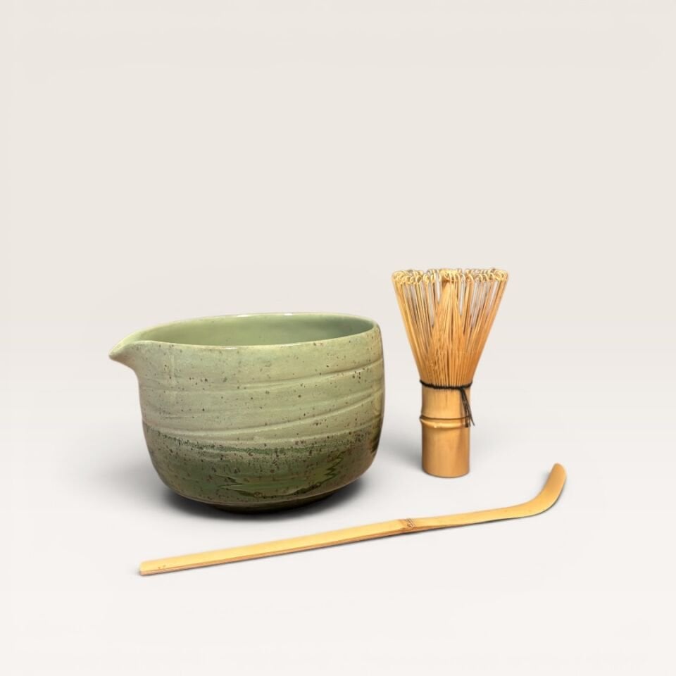 El Yapımı Seramik Matcha Kasesi – Midori – Yeşil